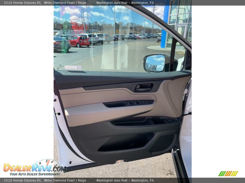 2019 Honda Odyssey EX White Diamond Pearl / Beige Photo #8