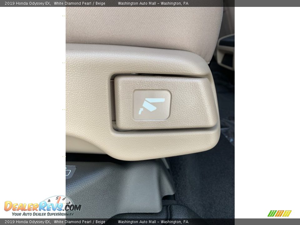 2019 Honda Odyssey EX White Diamond Pearl / Beige Photo #22
