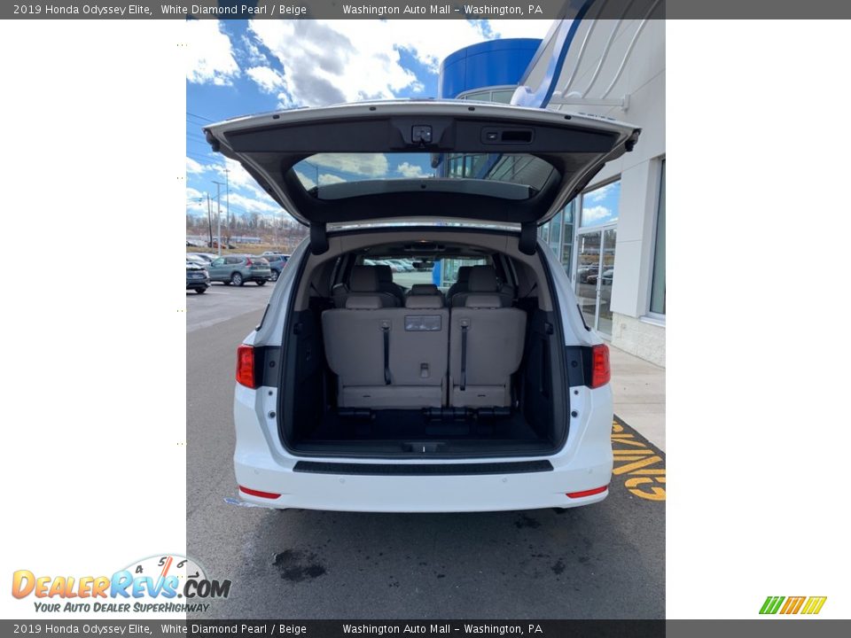 2019 Honda Odyssey Elite White Diamond Pearl / Beige Photo #22