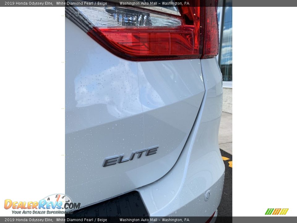 2019 Honda Odyssey Elite White Diamond Pearl / Beige Photo #27