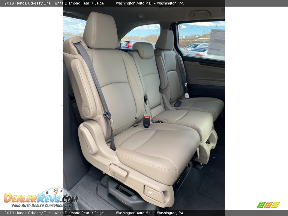 2019 Honda Odyssey Elite White Diamond Pearl / Beige Photo #28