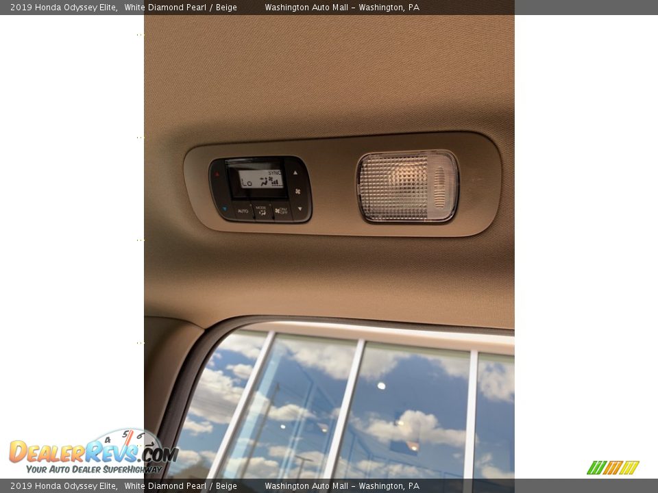 2019 Honda Odyssey Elite White Diamond Pearl / Beige Photo #34