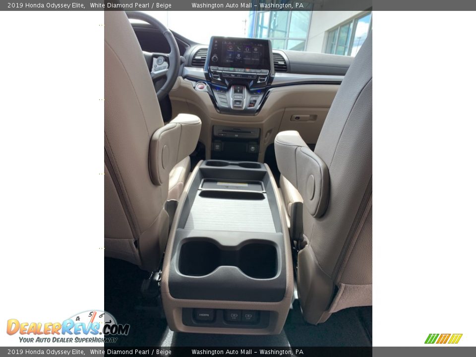 2019 Honda Odyssey Elite White Diamond Pearl / Beige Photo #35