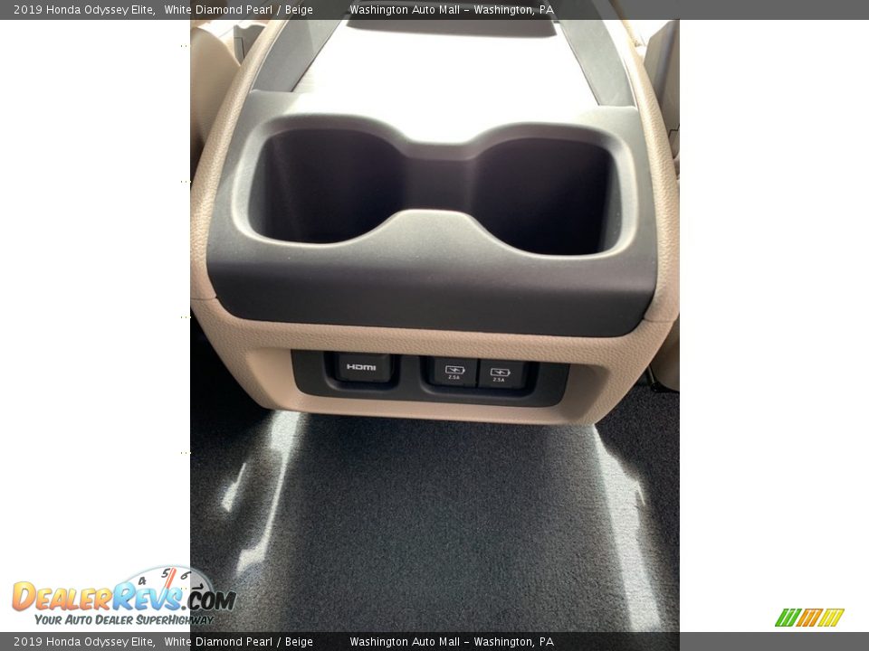 2019 Honda Odyssey Elite White Diamond Pearl / Beige Photo #36