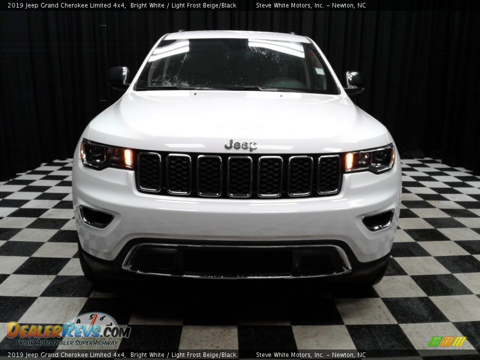 2019 Jeep Grand Cherokee Limited 4x4 Bright White / Light Frost Beige/Black Photo #3