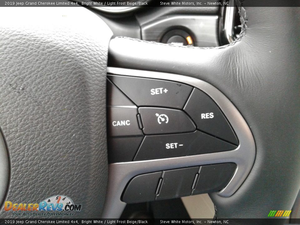2019 Jeep Grand Cherokee Limited 4x4 Bright White / Light Frost Beige/Black Photo #19