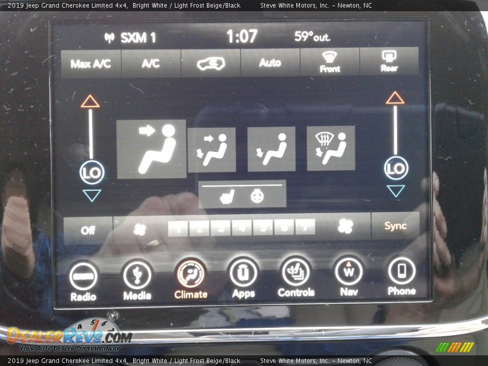2019 Jeep Grand Cherokee Limited 4x4 Bright White / Light Frost Beige/Black Photo #25