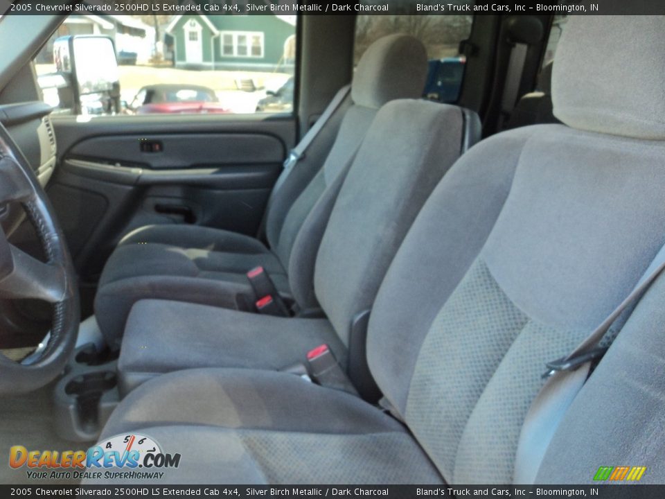 2005 Chevrolet Silverado 2500HD LS Extended Cab 4x4 Silver Birch Metallic / Dark Charcoal Photo #8
