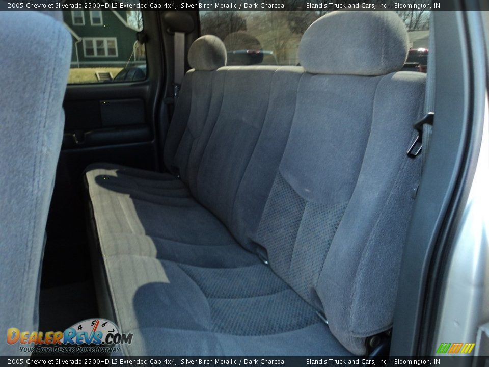 2005 Chevrolet Silverado 2500HD LS Extended Cab 4x4 Silver Birch Metallic / Dark Charcoal Photo #9