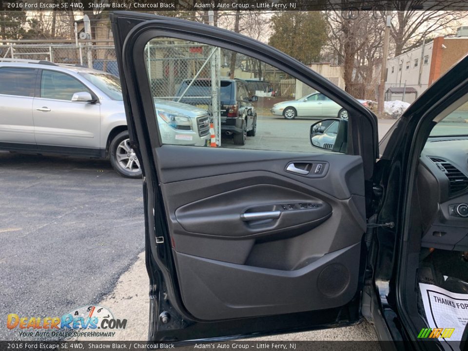 2016 Ford Escape SE 4WD Shadow Black / Charcoal Black Photo #23