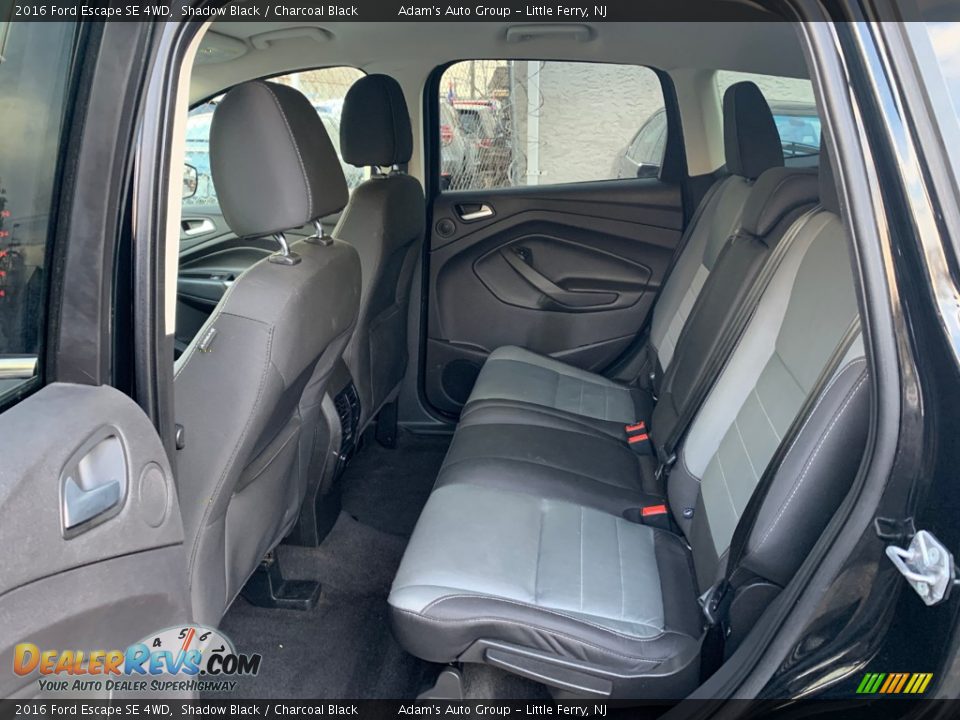 2016 Ford Escape SE 4WD Shadow Black / Charcoal Black Photo #30