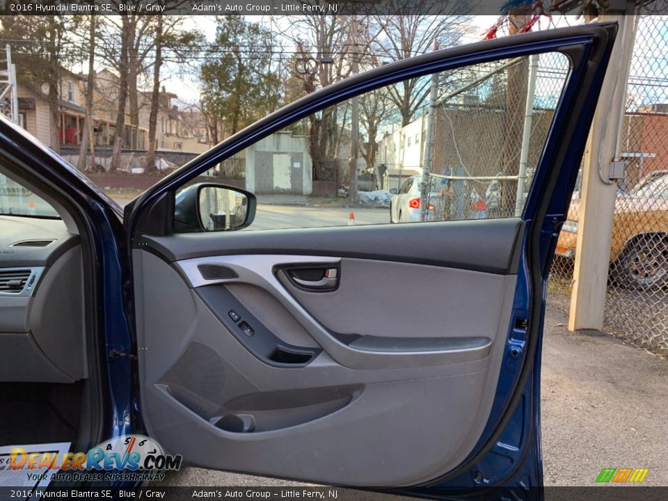 2016 Hyundai Elantra SE Blue / Gray Photo #24