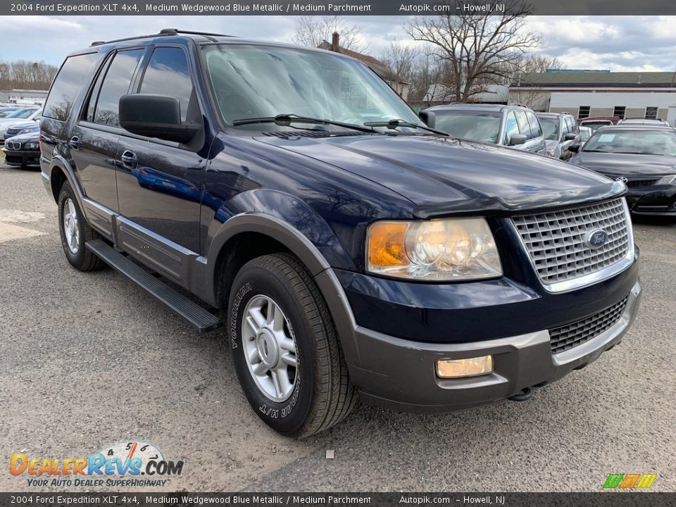 2004 Ford Expedition XLT 4x4 Medium Wedgewood Blue Metallic / Medium Parchment Photo #10