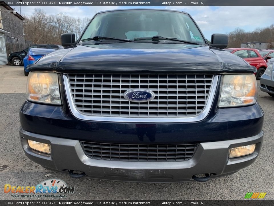 2004 Ford Expedition XLT 4x4 Medium Wedgewood Blue Metallic / Medium Parchment Photo #11