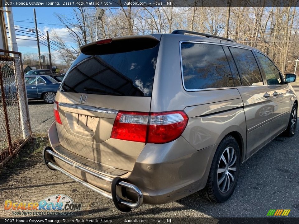 2007 Honda Odyssey Touring Desert Rock Metallic / Ivory Photo #5