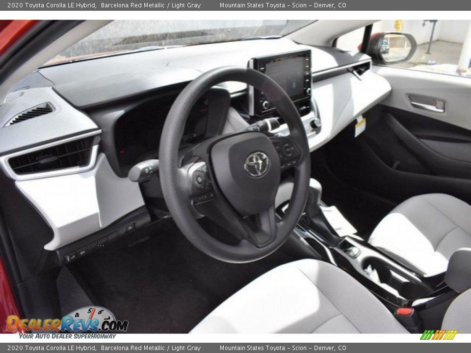 2020 Toyota Corolla LE Hybrid Barcelona Red Metallic / Light Gray Photo #5