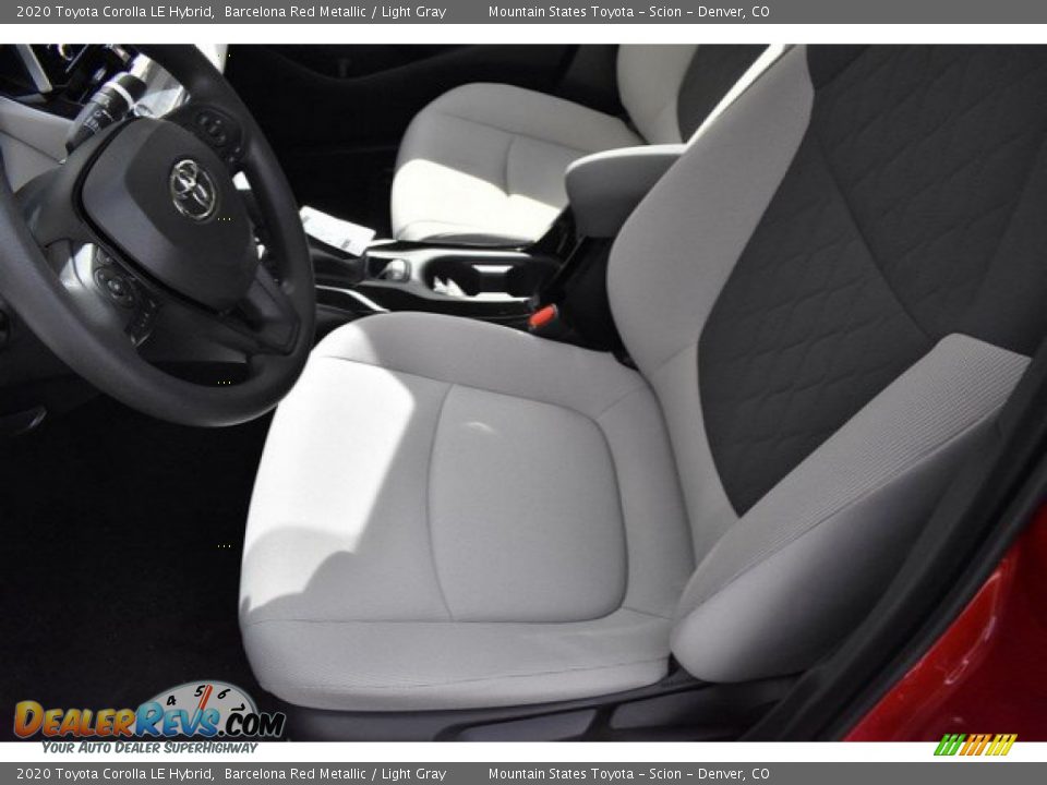 2020 Toyota Corolla LE Hybrid Barcelona Red Metallic / Light Gray Photo #6