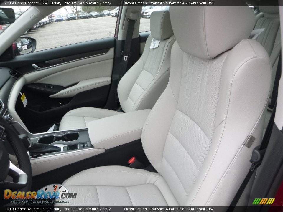 Front Seat of 2019 Honda Accord EX-L Sedan Photo #8