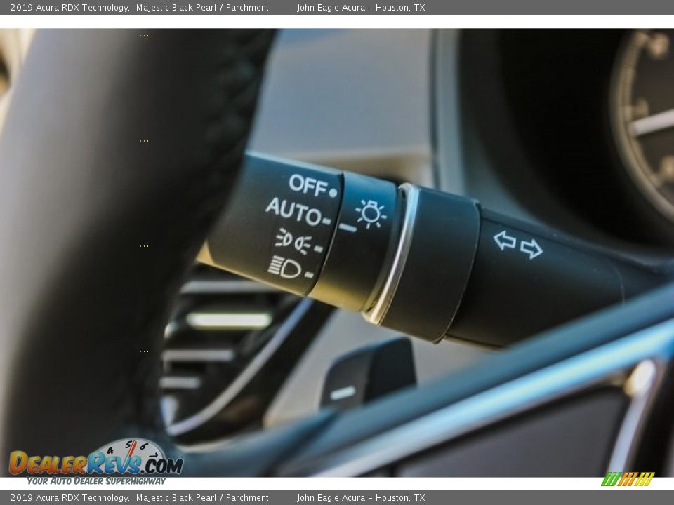 2019 Acura RDX Technology Majestic Black Pearl / Parchment Photo #35