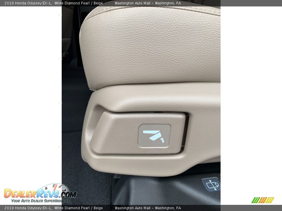 2019 Honda Odyssey EX-L White Diamond Pearl / Beige Photo #17