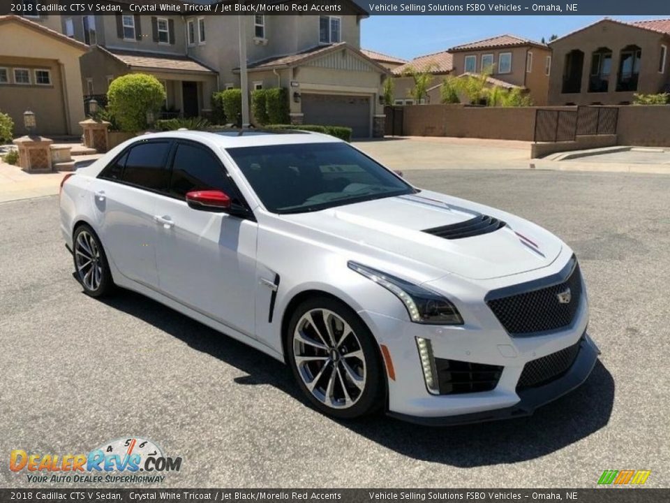 Front 3/4 View of 2018 Cadillac CTS V Sedan Photo #11