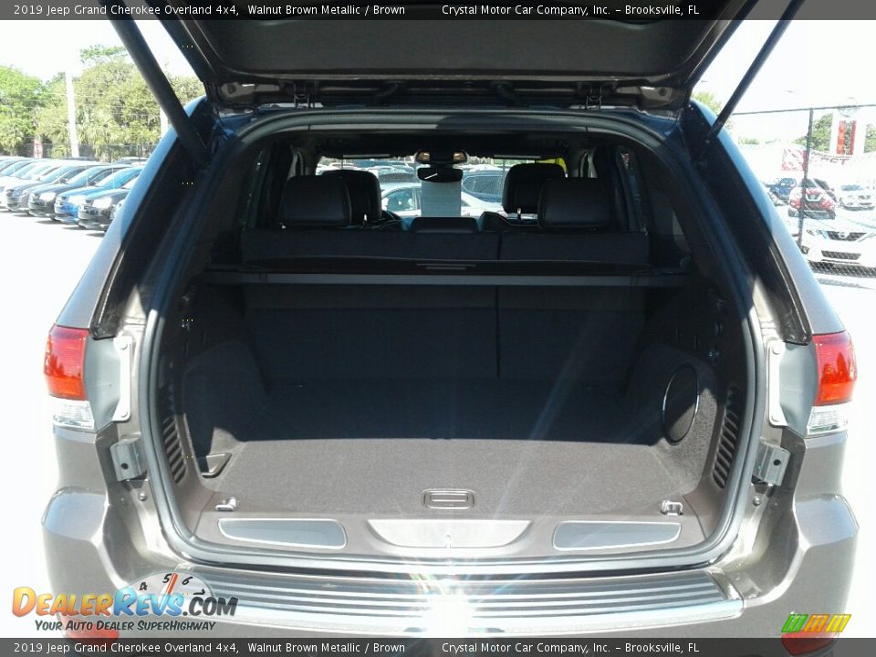 2019 Jeep Grand Cherokee Overland 4x4 Walnut Brown Metallic / Brown Photo #20