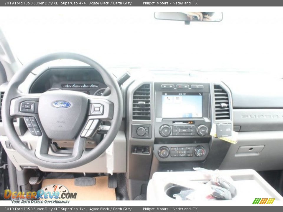 2019 Ford F350 Super Duty XLT SuperCab 4x4 Agate Black / Earth Gray Photo #18
