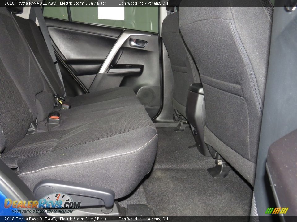 2018 Toyota RAV4 XLE AWD Electric Storm Blue / Black Photo #10