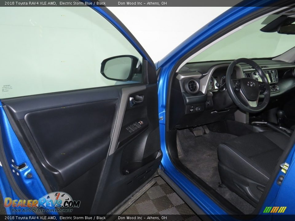 2018 Toyota RAV4 XLE AWD Electric Storm Blue / Black Photo #20