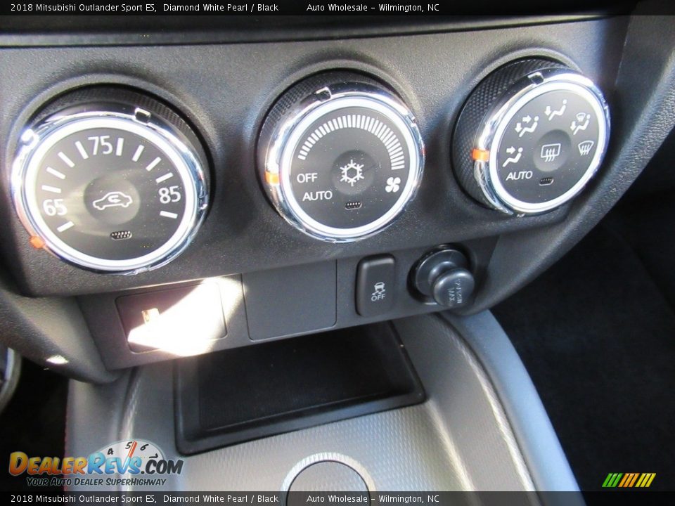 2018 Mitsubishi Outlander Sport ES Diamond White Pearl / Black Photo #18