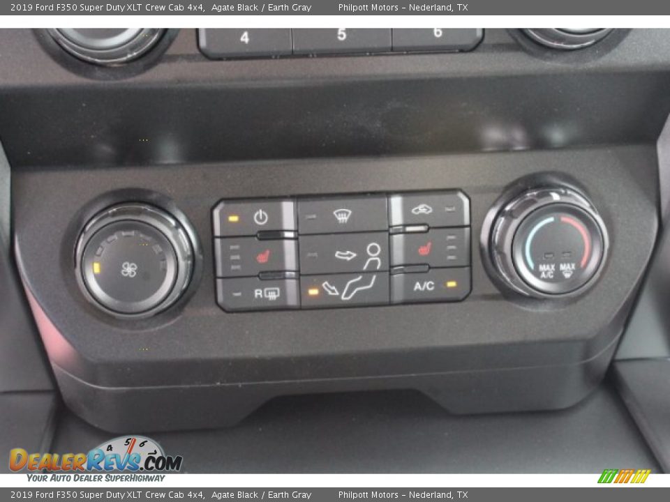 2019 Ford F350 Super Duty XLT Crew Cab 4x4 Agate Black / Earth Gray Photo #12