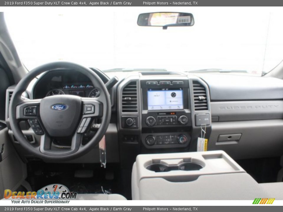 2019 Ford F350 Super Duty XLT Crew Cab 4x4 Agate Black / Earth Gray Photo #17