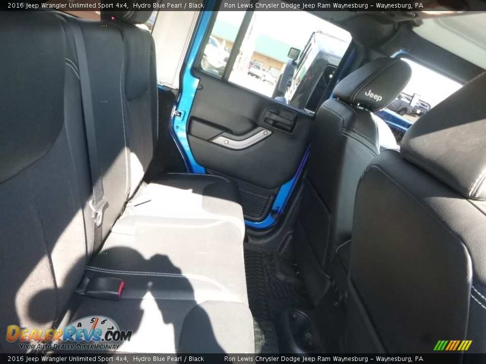 2016 Jeep Wrangler Unlimited Sport 4x4 Hydro Blue Pearl / Black Photo #12