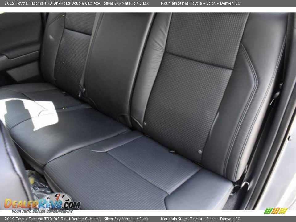 2019 Toyota Tacoma TRD Off-Road Double Cab 4x4 Silver Sky Metallic / Black Photo #10
