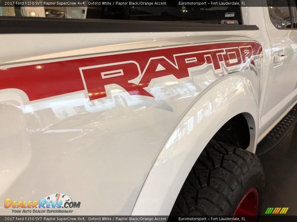 2017 Ford F150 SVT Raptor SuperCrew 4x4 Oxford White / Raptor Black/Orange Accent Photo #32
