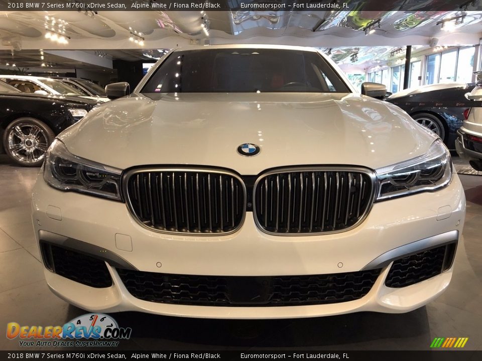 2018 BMW 7 Series M760i xDrive Sedan Alpine White / Fiona Red/Black Photo #7