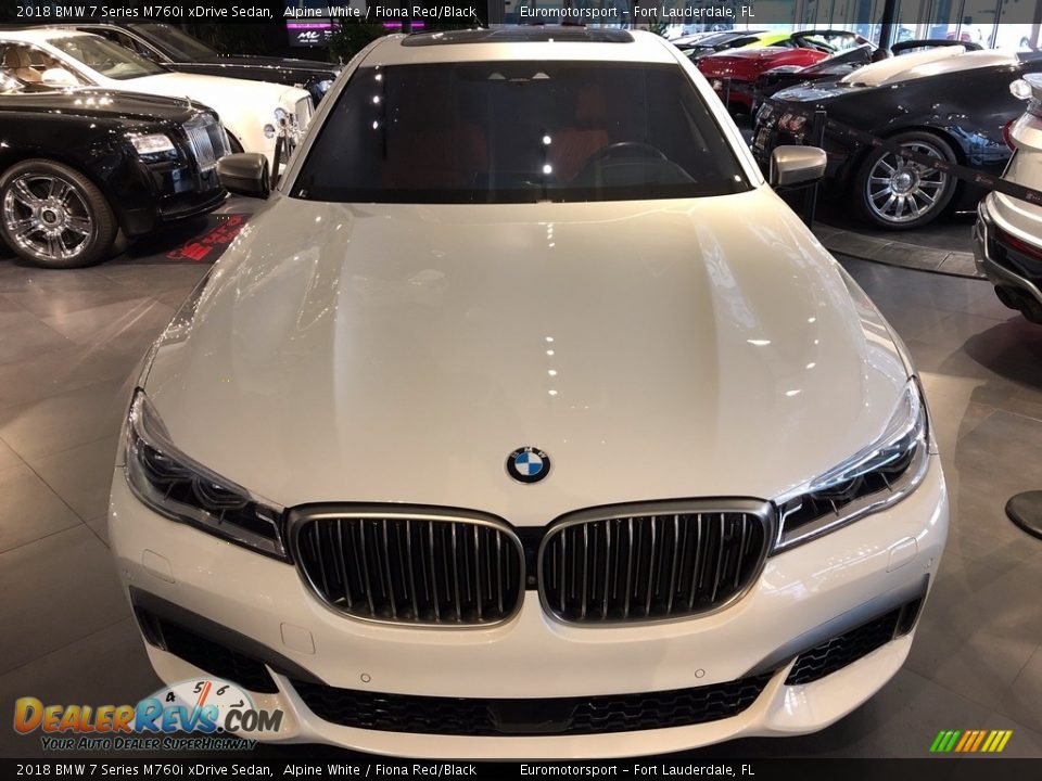 2018 BMW 7 Series M760i xDrive Sedan Alpine White / Fiona Red/Black Photo #8