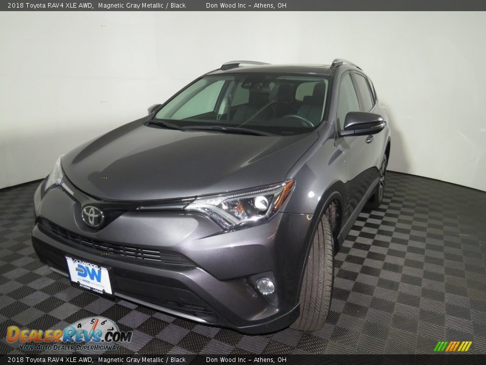 2018 Toyota RAV4 XLE AWD Magnetic Gray Metallic / Black Photo #4