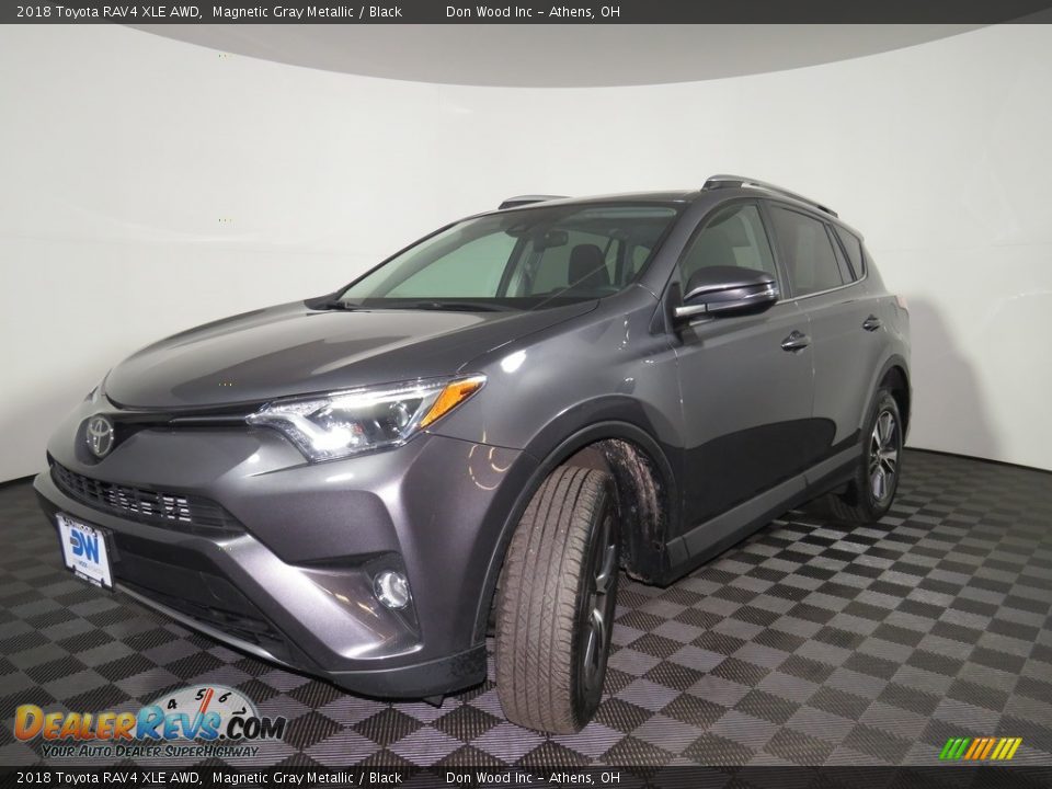 2018 Toyota RAV4 XLE AWD Magnetic Gray Metallic / Black Photo #10