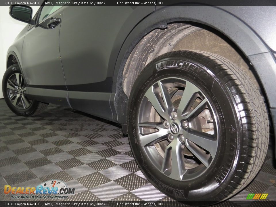 2018 Toyota RAV4 XLE AWD Magnetic Gray Metallic / Black Photo #12
