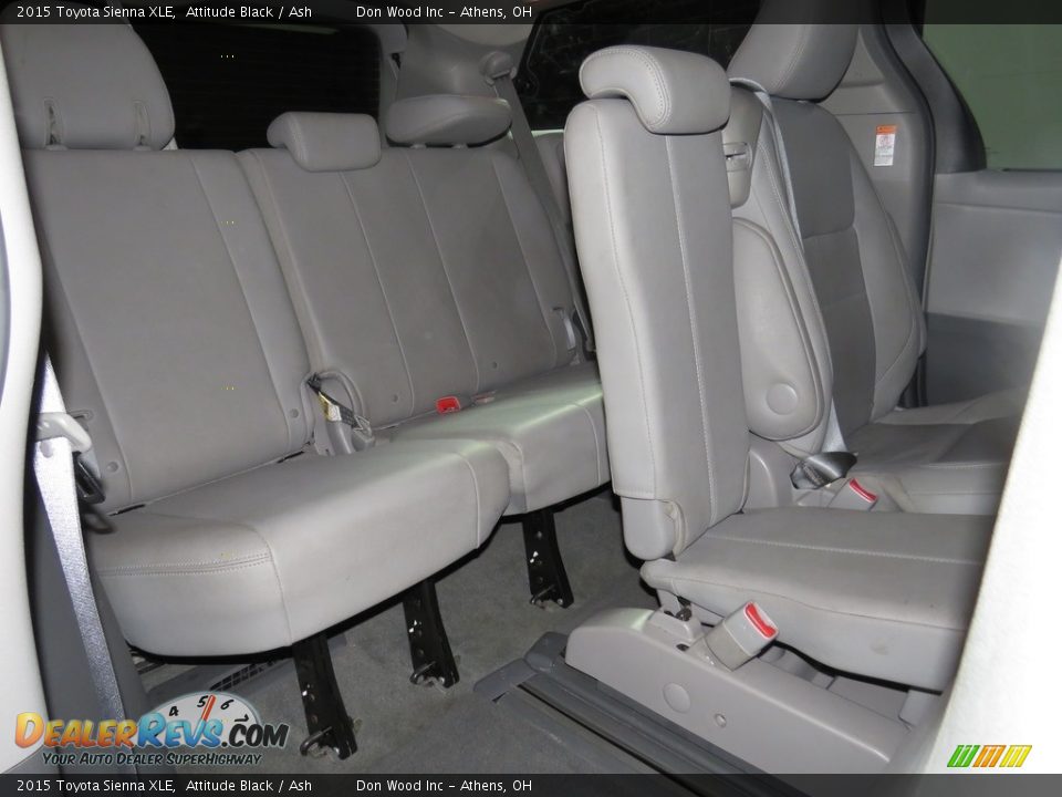 2015 Toyota Sienna XLE Attitude Black / Ash Photo #14