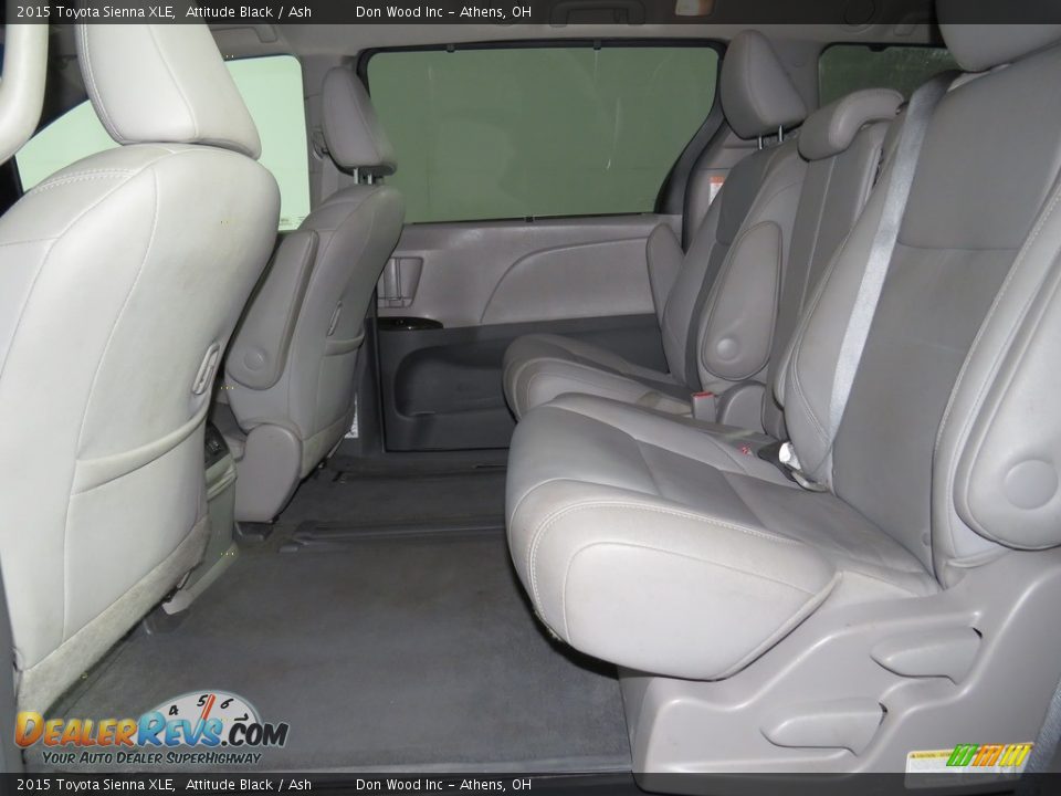 2015 Toyota Sienna XLE Attitude Black / Ash Photo #21