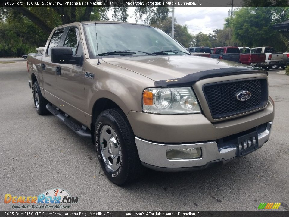 2005 Ford F150 XLT SuperCrew Arizona Beige Metallic / Tan Photo #1