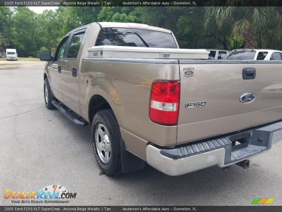 2005 Ford F150 XLT SuperCrew Arizona Beige Metallic / Tan Photo #5