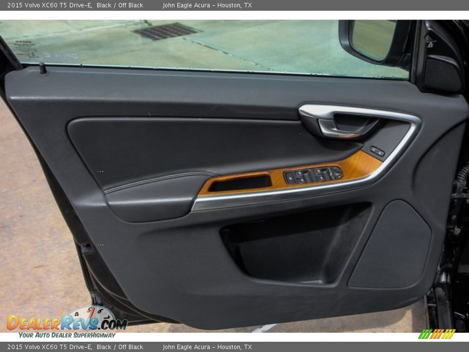 2015 Volvo XC60 T5 Drive-E Black / Off Black Photo #19
