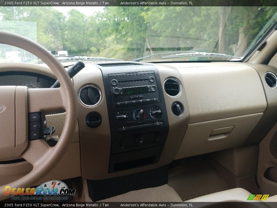 2005 Ford F150 XLT SuperCrew Arizona Beige Metallic / Tan Photo #13