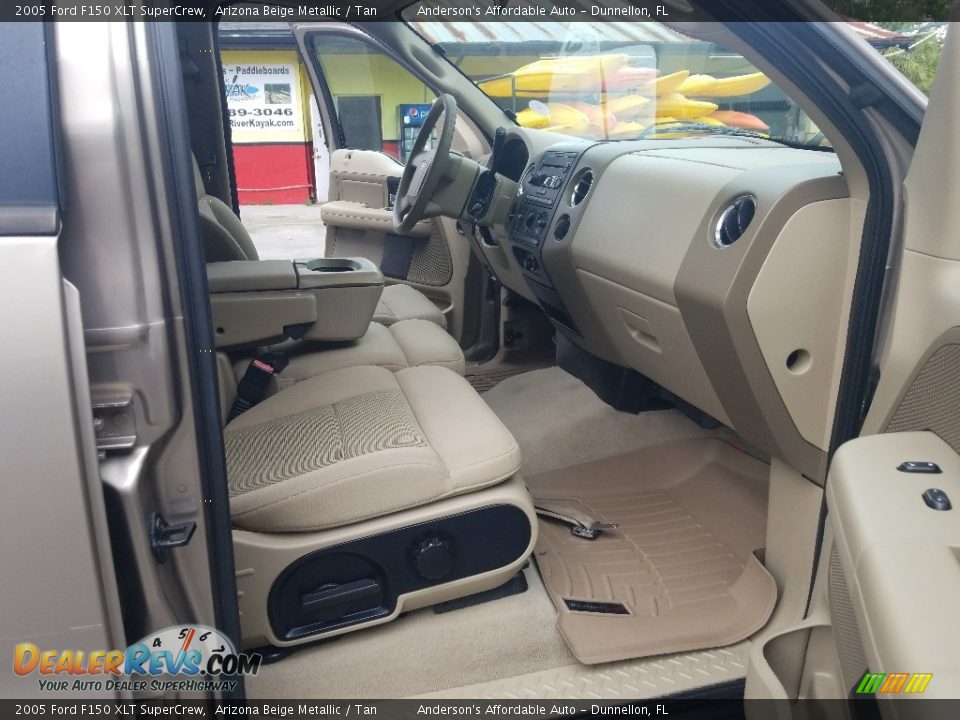 2005 Ford F150 XLT SuperCrew Arizona Beige Metallic / Tan Photo #14