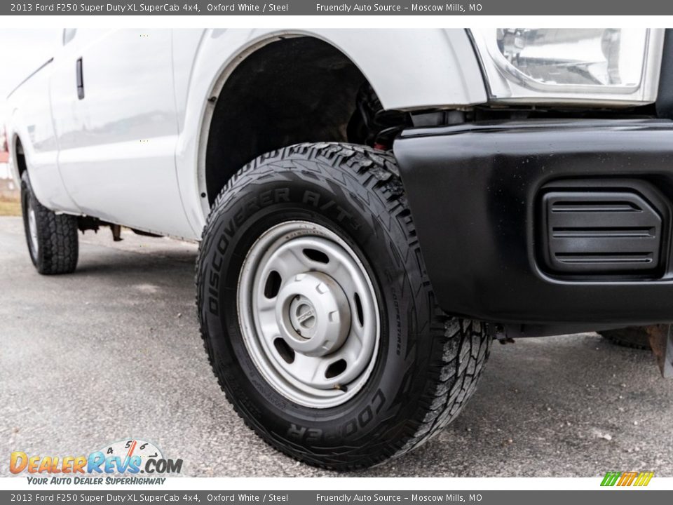 2013 Ford F250 Super Duty XL SuperCab 4x4 Oxford White / Steel Photo #2