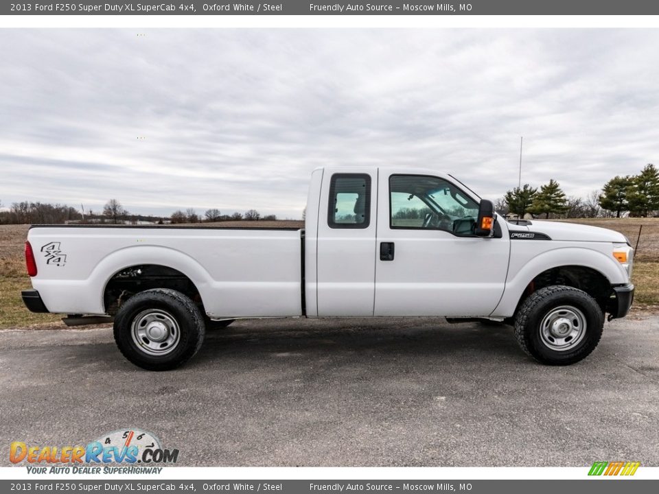 2013 Ford F250 Super Duty XL SuperCab 4x4 Oxford White / Steel Photo #3