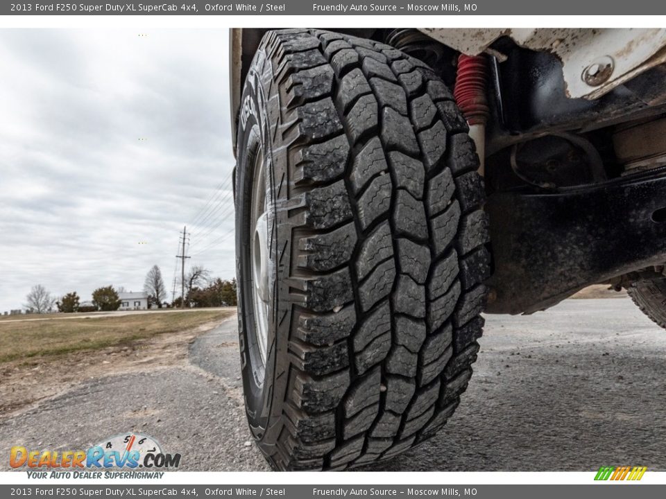 2013 Ford F250 Super Duty XL SuperCab 4x4 Oxford White / Steel Photo #15